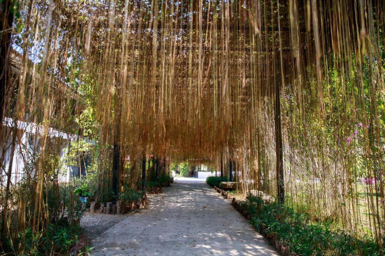 Dansavanh Namngum Resort Ban Keun Exterior foto