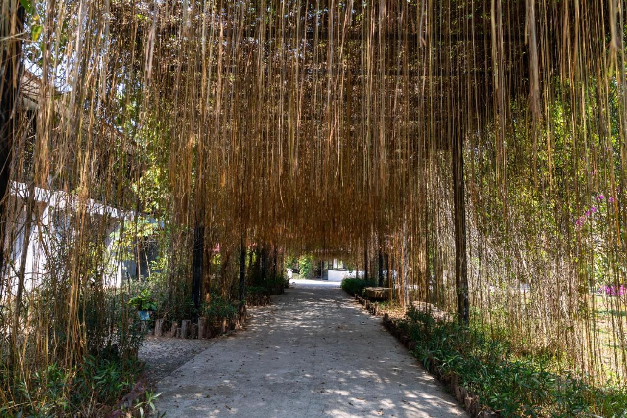 Dansavanh Namngum Resort Ban Keun Exterior foto
